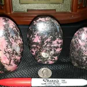 Rhodonite Forms